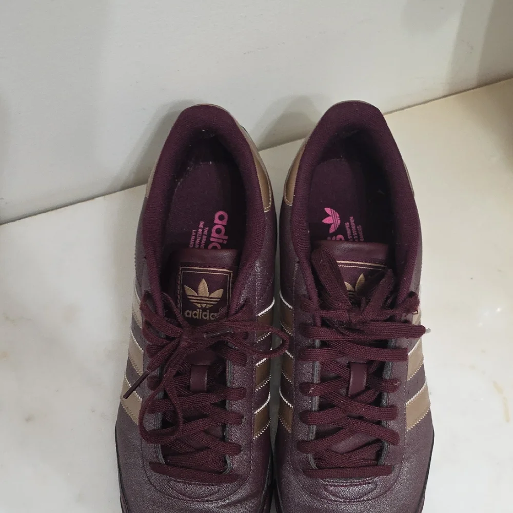 Adidas Orion Burgundy and Gold Sneakers - Picture 4 of 8